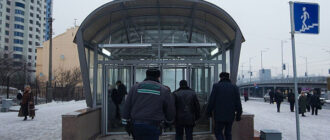 Біля метро у Києві помер чоловік: чи дійсно трагедія сталася через ожеледицю