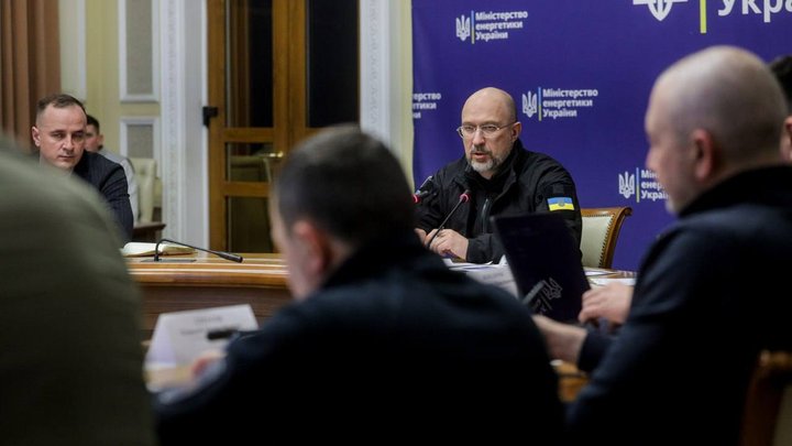 У Києві відновили водопостачання після атаки РФ, тепло в оселі почне повертатись вранці 21 січня — Шмигаль