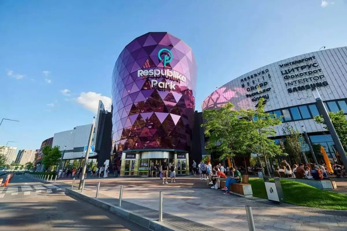 Собственник Республика Парк: налоговые поступления и место среди ТРЦ Киева