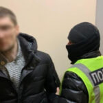 У Києві водій авто тяжко травмував евакуаторника