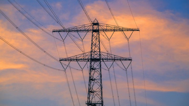 В Яготині на Київщині все ще гасять пожежу після обстрілу 7 лютого