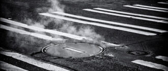 Підземна пастка на Хрещатику: у центрі Києва дітей рятували з каналізації