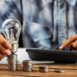 Чому рахунки за електроенергію можуть зростати під час знеструмлень, пояснили у Yasno