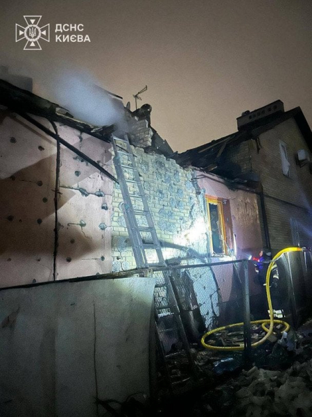 
 РФ вдарила по Києву: влада повідомила перші подробиці атаки
 