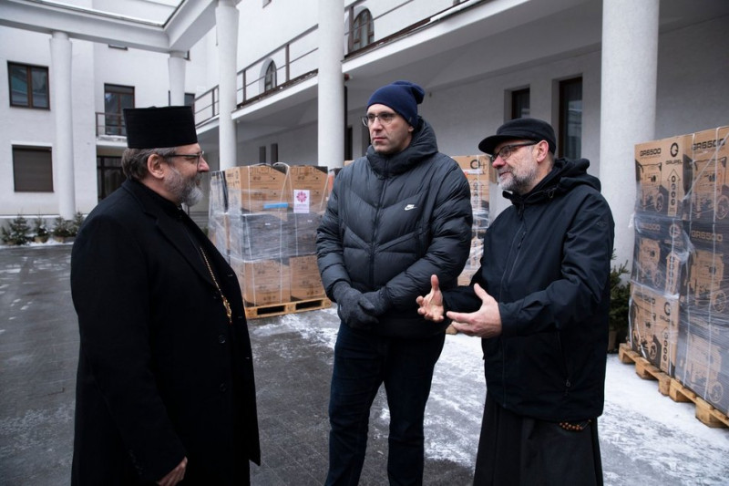 Християнська громада Кракова надала генератори та обігрівачі Києву на прохання глави УГКЦ