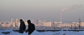 У Києві почали повертати тепло в будинки після попередніх атак РФ