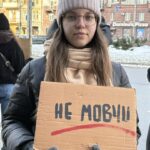 "Не дай світу забути про них": у Києві відбулася щонедільна акція на підтримку полонених та безвісти зниклих воїнів