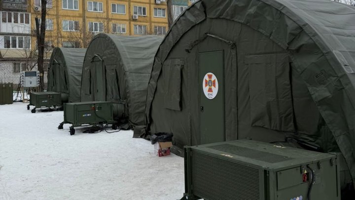 В Яготині на Київщині все ще гасять пожежу після обстрілу 7 лютого