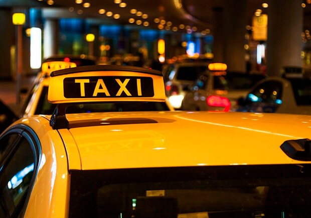 Как будет работать ночное такси во время комендантского часа в Украине? 