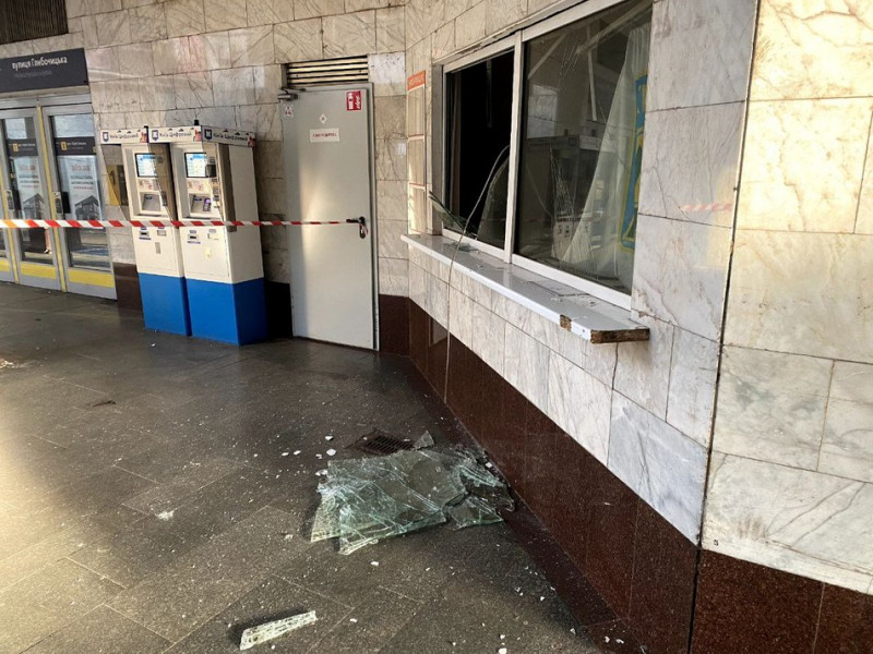 Станція "Лук’янівська" сім разів була пошкоджена від обстрілів РФ: коли відкриють другий вихід