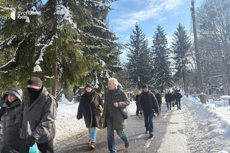 "Людина-горня": у Києві попрощалися з дисидентом і лікарем-психіатром Семеном Глузманом