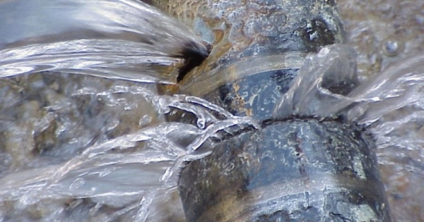 У Києві вулиця перетворилася на "річку": очевидці публікують кадри потопу
У Києві вулиця перетворилася на "річку": очевидці публікують кадри потопу