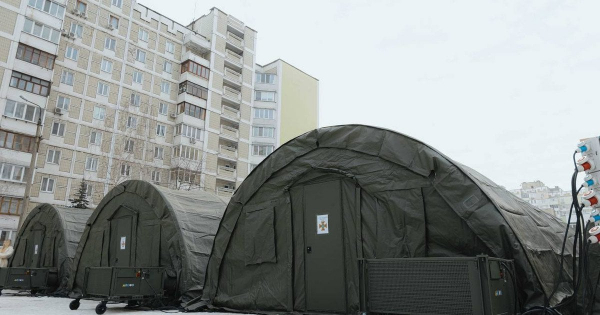 
 Київ у крижаному полоні: скільки будинків досі без тепла і де ситуація найгірша
 