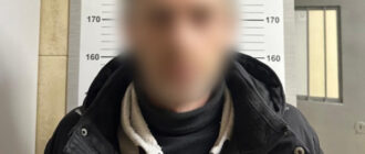 Працівники автомийки у Києві "обчистили" клієнтку під час тривоги