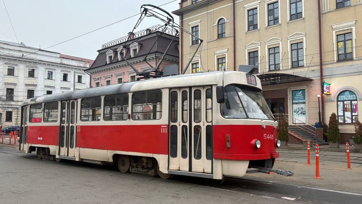 На правому березі Києва запрацює електротранспорт