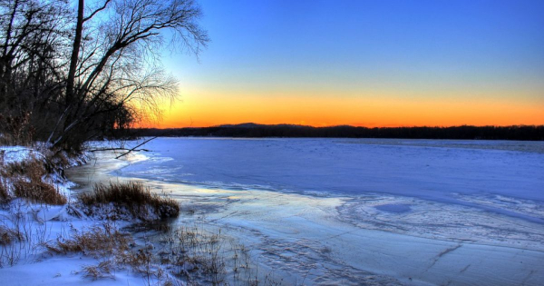
 У Києві попередили про смертельну небезпеку на Дніпрі: що треба знати
 