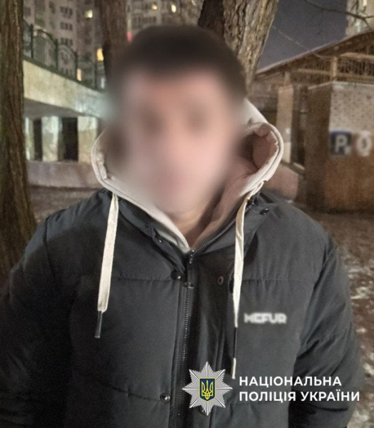 Забрала з дому всі заощадження: у Києві працівники мийки викрали майже мільйон з багажника клієнтки
Забрала з дому всі заощадження: у Києві працівники мийки викрали майже мільйон з багажника клієнтки