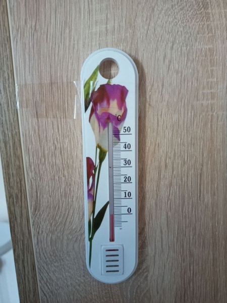 
 "Кардіограма показує ледве не інфаркт": у київській поліклініці на Бориспільській пацієнтів приймають за -1&deg;C
 