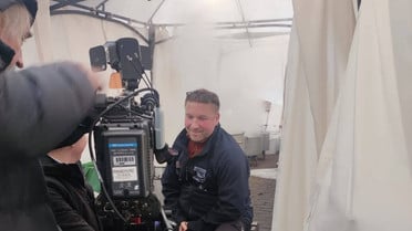 
 Теплий суп для Києва: поляки везуть тисячу літрів гарячого журека (фото)
 