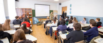 У Києві понад 40% школярів повернулися до очного навчання - КМДА