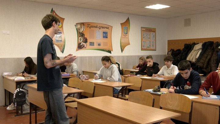 Частину садочків та шкіл Києва об'єднують через проблеми з опаленням