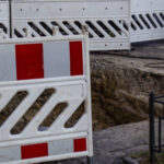 У Києві частина вулиці пішла під землю: що сталося