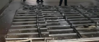 У Києві обвалилась стеля на одній із станцій метро