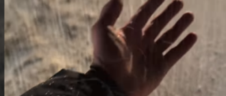 Під час гасіння пожежі в Києві вода перетворювалася на заметіль: рятувальники показали унікальне відео