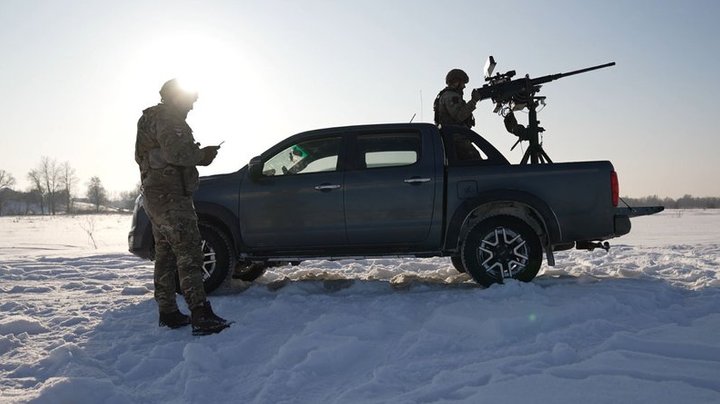 Внаслідок атаки РФ у Києві поранені двоє жінок, в області — чоловік. Спалахнули пожежі, є пошкодження будівель