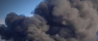 У Києві спалахнула пожежа на бульварі Верховної Ради: над будинками стовп диму (відео)