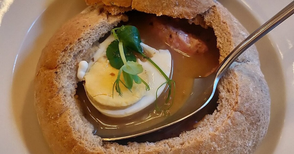 
 Теплий суп для Києва: поляки везуть тисячу літрів гарячого журека (фото)
 