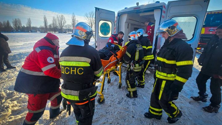 На Київщині у ДТП втрапив шкільний автобус: в салоні було 19 дітей