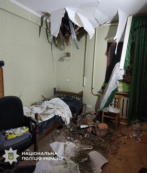 Атака на Київ: кількість постраждалих знову збільшилась, поліція оприлюднила шокувальні фото
Атака на Київ: кількість постраждалих знову збільшилась, поліція оприлюднила шокувальні фото