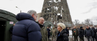 Глави іноземних урядів відвідали одну з пошкоджених Росією ТЕЦ Києва