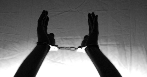 
 У&nbsp;Києві 20-річний молодик продав метадон 17‐річному підлітку, а&nbsp;той помер від передозування
 