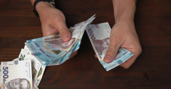 
 Киянам виплатять по&nbsp;40&nbsp;тисяч гривень за&nbsp;пошкоджені мережі: хто та&nbsp;як&nbsp;може отримати
 