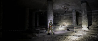 Упав до 5-метрової ями та опинився на вулиці Київської Русі: хлопець дивом вижив у покинутій будівлі (фото)