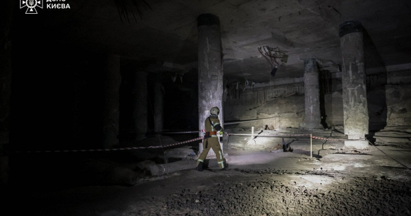 
 Упав до&nbsp;5-метрової ями та&nbsp;опинився на&nbsp;вулиці Київської Русі: хлопець дивом вижив у&nbsp;покинутій будівлі (фото)
 