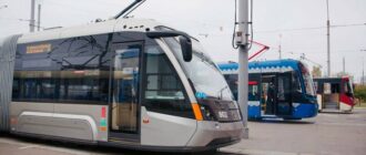 На лівому березі Києва на маршрути повертаються тролейбуси і трамваї