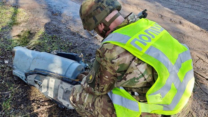 На в'їзді до Києва знайшли і знешкодили вибухівку з російського дрона