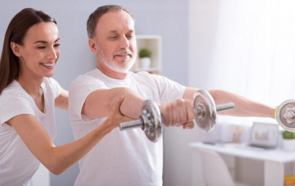 Життя після ЧМТ: чому реабілітація – це «перескладання» особистості