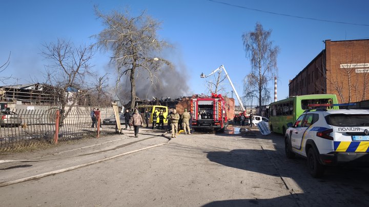 В центрі міста знайшли уламки безпілотників: росіяни атакували Київ