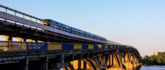 У Києві перевірили міст Патона: чи безпечно ним їздити