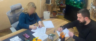 Катування дитини у Києві: соцпрацівниці загрожує до п'яти років