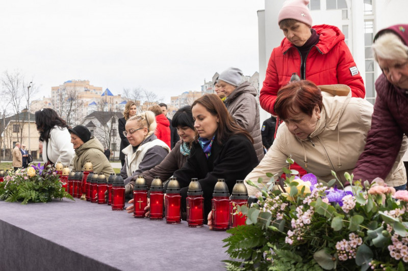 Четверта річниця деокупації Бучі: президент та іноземні гості вшанували пам’ять убитих РФ українців