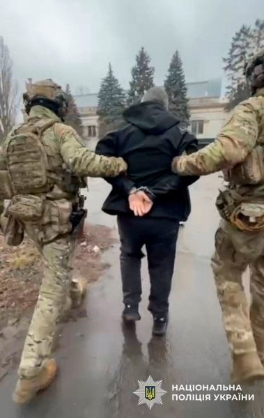 
 У&nbsp;Києві чоловік напав на&nbsp;обмінник, щоб розрахуватися з&nbsp;боргами: чим усе завершилося
 