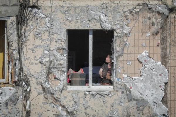 
 Росіяни тероризували Київщину до&nbsp;ранку: яка ситуація в&nbsp;області
 