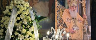 Другий день церемонії: у Михайлівському соборі Києва люди прощаються із почесним патріархом ПЦУ Філаретом