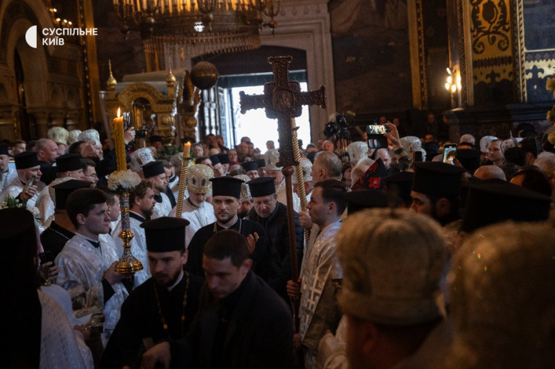 Третій день церемонії прощання: у Володимирському соборі поховали Почесного патріарха ПЦУ Філарета