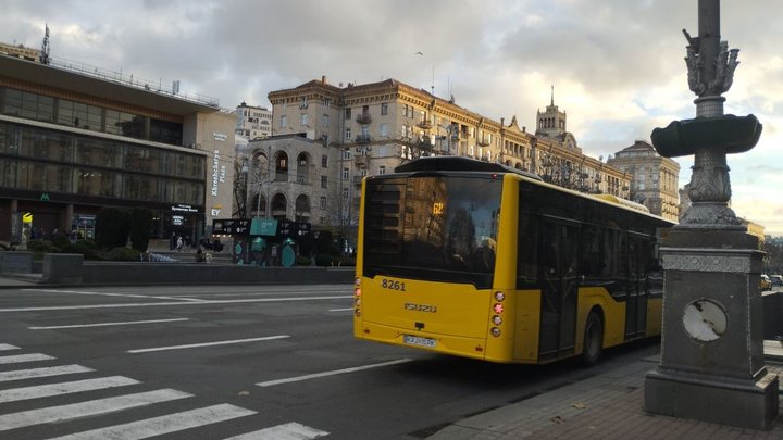 На "червоній лінії" метро Києва змінювали рух поїздів — КМДА